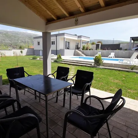 Сasa de vacaciones Holiday Endless Summer Mostar