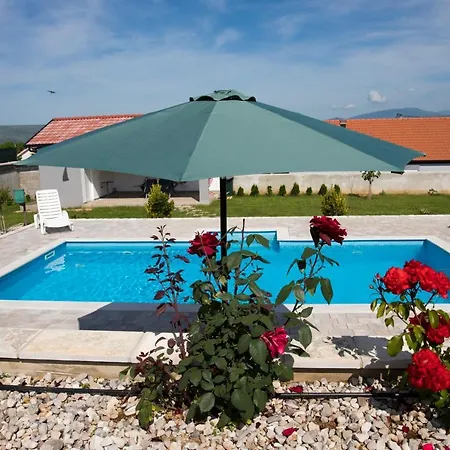 Сasa de vacaciones Holiday Endless Summer Mostar
