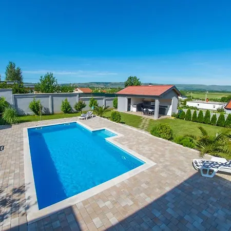 Сasa de vacaciones Holiday Endless Summer Mostar