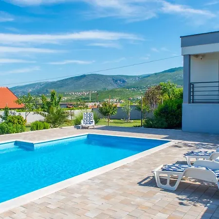 Сasa de vacaciones Holiday Endless Summer Mostar